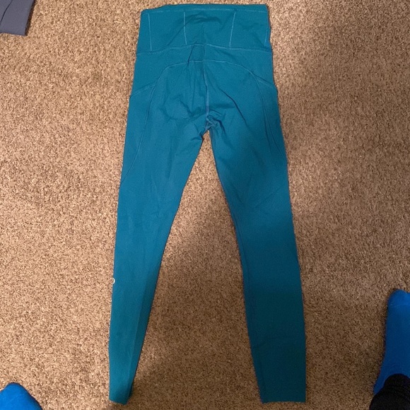 Lululemon legging - Picture 3 of 5